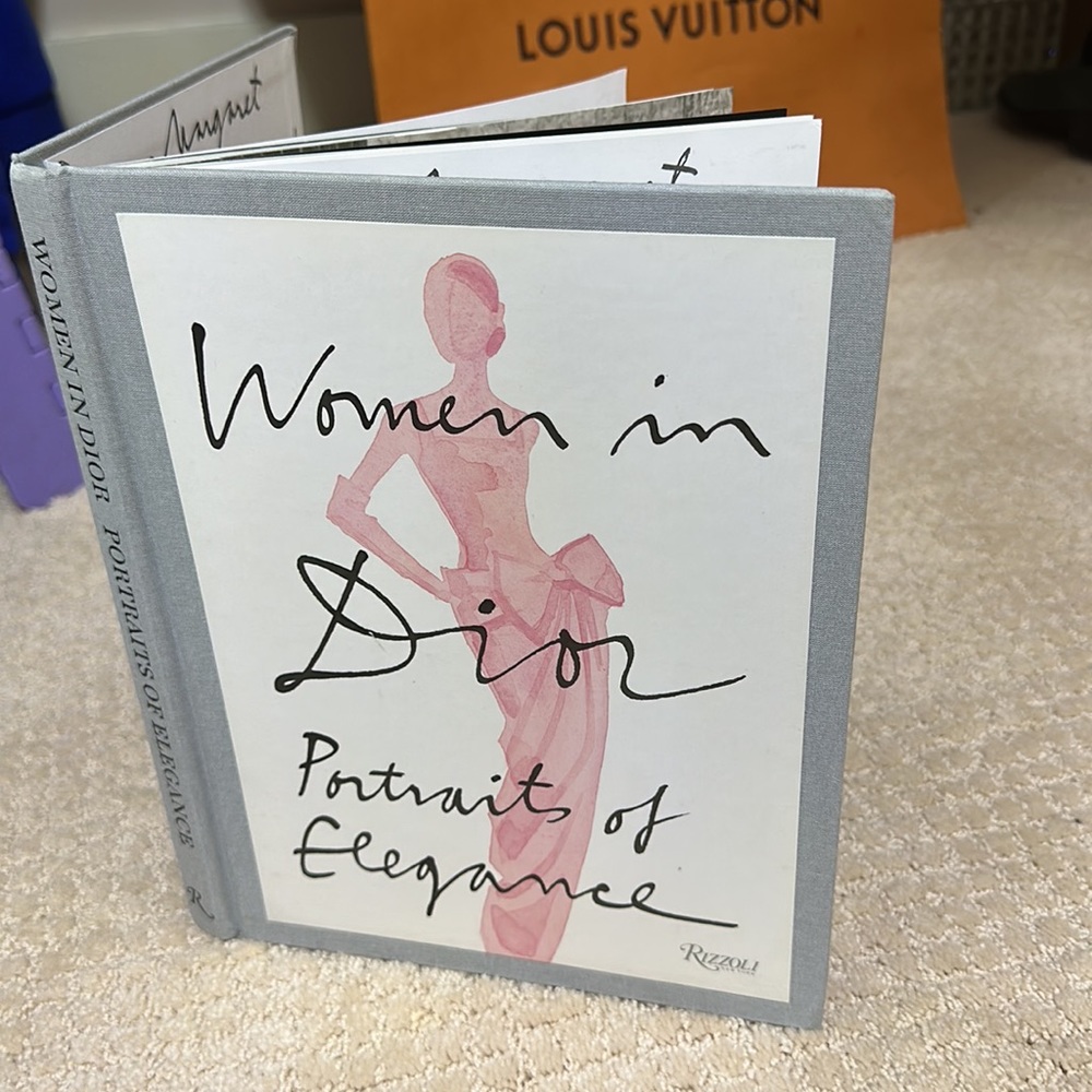 Dior Book